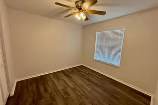 603 SW 5th St, Gainesville, FL 32601 - Photo 9