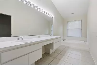 1736 NW 16th Place, Gainesville, FL 32605 - Photo 13