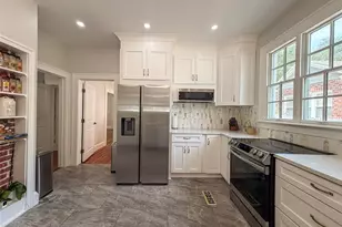417 SW 10th St, Gainesville, FL 32601 - Photo 13