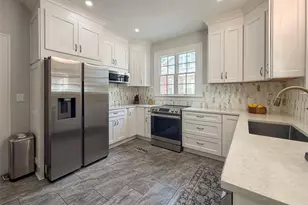 417 SW 10th St, Gainesville, FL 32601 - Photo 3