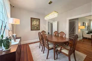 417 SW 10th St, Gainesville, FL 32601 - Photo 9