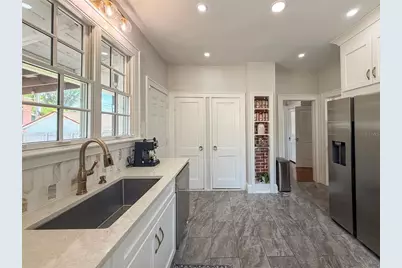 417 SW 10th Street, Gainesville, FL 32601 - Photo 15