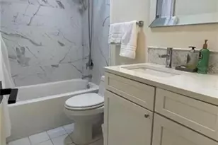 2708 SW 14th Dr, Gainesville, FL 32608 - Photo 3