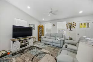 9025 SE Co Rd 221, Hampton, FL 32044 - Photo 15