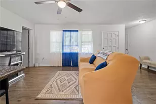 1009 SE 20th St, Gainesville, FL 32641 - Photo 5