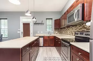 321 NW 7th Terrace, Gainesville, FL 32601 - Photo 3