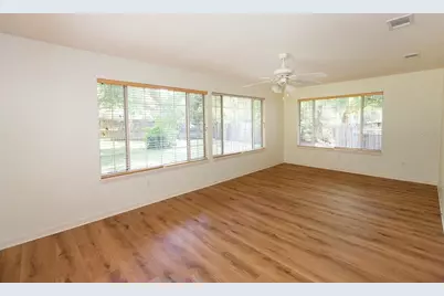 2340 NW 16th Avenue, Gainesville, FL 32605 - Photo 9