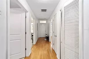 20 SW 6th St, Gainesville, FL 32601 - Photo 7