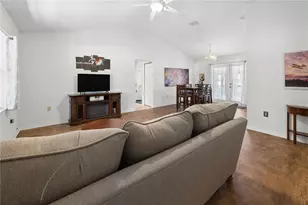 1750 SW 15th St, Bell, FL 32619 - Photo 3