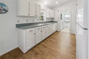1750 SW 15th St, Bell, FL 32619 - Photo 9