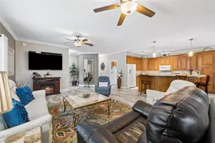 329 Paradise Cir, Satsuma, FL 32189 - Photo 9