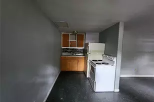 1958 NW 4th St, Gainesville, FL 32609 - Photo 3