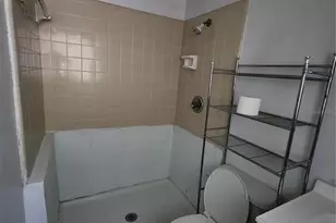 1958 NW 4th St, Gainesville, FL 32609 - Photo 13