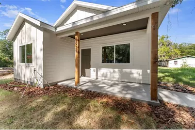 925 NE 17th Drive, Gainesville, FL 32641 - Photo 1