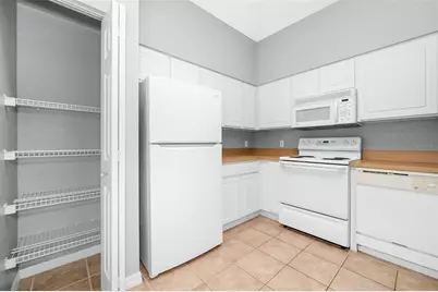 4850 SW 91st Terrace #301, Gainesville, FL 32608 - Photo 11