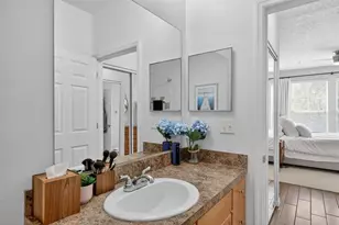1185 SW 9th Rd, Gainesville, FL 32601 - Photo 25