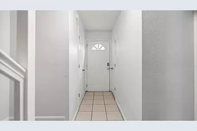 501 SW 75th Street #B5, Gainesville, FL 32607 - Photo 3