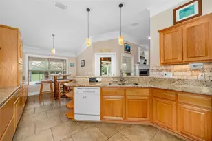 6739 SE 67th Ct, Trenton, FL 32693 - Photo 13