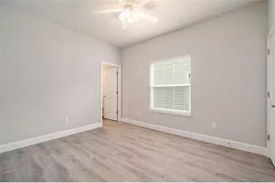 622 NW 3rd Avenue #11, Gainesville, FL 32601 - Photo 11