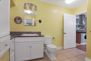 1915 NW 16th Ave, Gainesville, FL 32605 - Photo 15