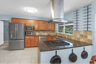 1915 NW 16th Avenue, Gainesville, FL 32605 - Photo 11