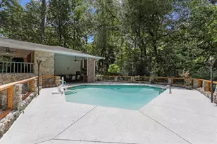 1915 NW 16th Ave, Gainesville, FL 32605 - Photo 33
