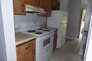 6124 SW 10th Pl, Gainesville, FL 32607 - Photo 7
