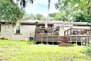 208 Ashley St, Hawthorne, FL 32640 - Photo 3