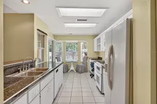 2305 NW 44th Pl, Gainesville, FL 32605 - Photo 7