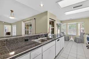 2305 NW 44th Pl, Gainesville, FL 32605 - Photo 9