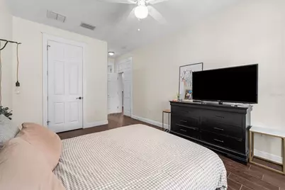 423 NE 2nd Avenue, Gainesville, FL 32601 - Photo 13