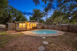 3411 NE 52nd Ave, Silver Springs, FL 34488 - Photo 3