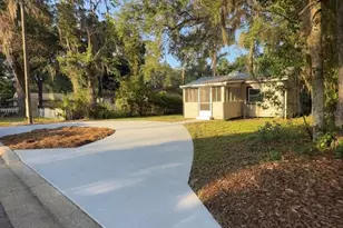 407 NE 19th Dr, Gainesville, FL 32641 - Photo 3