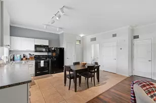 20 SW 6th St, Gainesville, FL 32601 - Photo 7