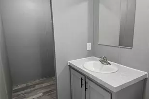 8851 NE 105th Ave, Bronson, FL 32621 - Photo 11