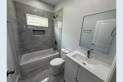 2019 SE 45 Terrace, Gainesville, FL 32641 - Photo 9