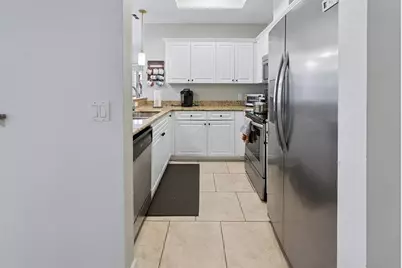 325 NW 14th Street #205, Gainesville, FL 32603 - Photo 15