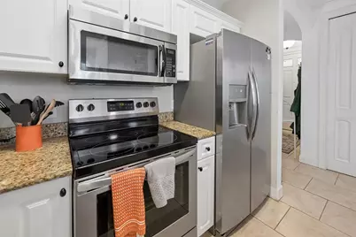 325 NW 14th Street #205, Gainesville, FL 32603 - Photo 23