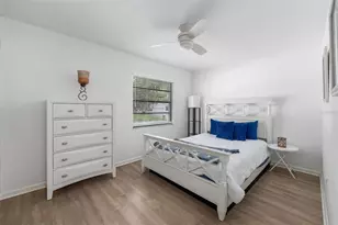 8127 SW 12th Pl, Gainesville, FL 32607 - Photo 13