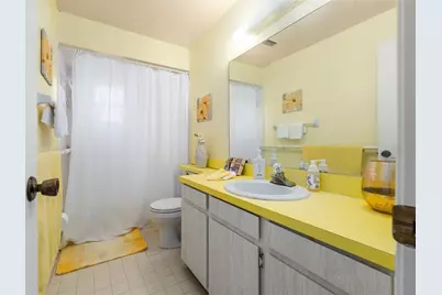 8127 SW 12th Place, Gainesville, FL 32607 - Photo 15