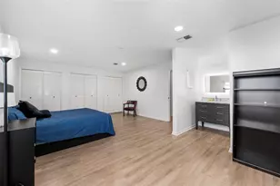 8127 SW 12th Pl, Gainesville, FL 32607 - Photo 11