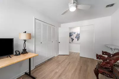 8127 SW 12th Place, Gainesville, FL 32607 - Photo 17