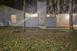 1101 SW 19th Pl, Gainesville, FL 32601 - Photo 5