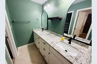 1629 NW 19th Circle, Gainesville, FL 32605 - Photo 25