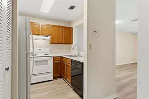 4526 SW 44th Ln, Gainesville, FL 32608 - Photo 5