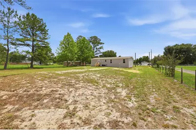 8611 NE 61st Place, Bronson, FL 32621 - Photo 45