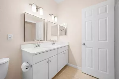 5065 NW 45th Road #102, Gainesville, FL 32606 - Photo 23