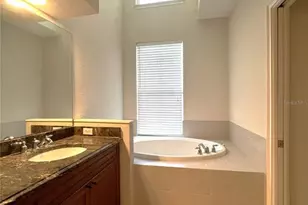 1762 NW 34th St, Gainesville, FL 32605 - Photo 15