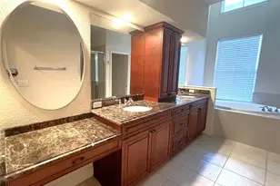 1762 NW 34th St, Gainesville, FL 32605 - Photo 13