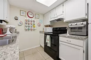 920 SW 55th Terrace, Gainesville, FL 32607 - Photo 15